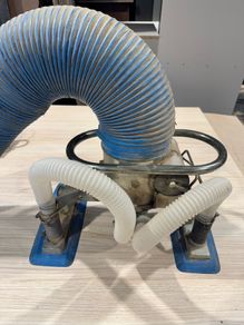 Vaccum panel lifter