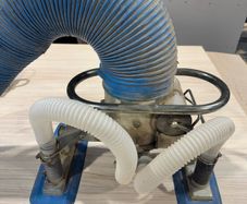 Vaccum panel lifter