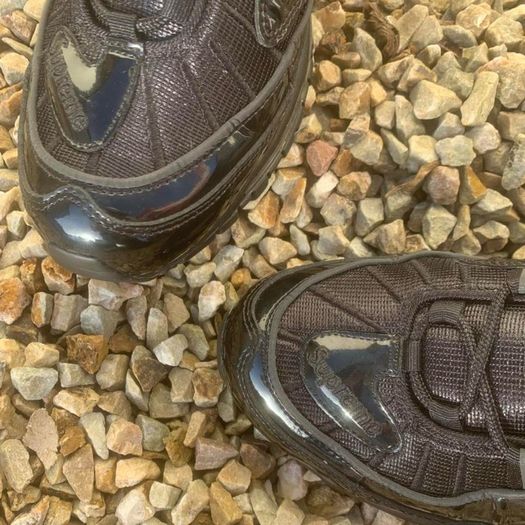 Rare Hype Nike x Supreme Air Max 98