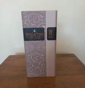 Midleton Very Rare 2023 Box