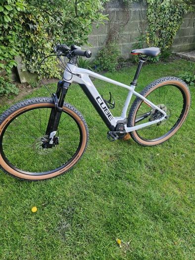 Electric mountain bike EMTB