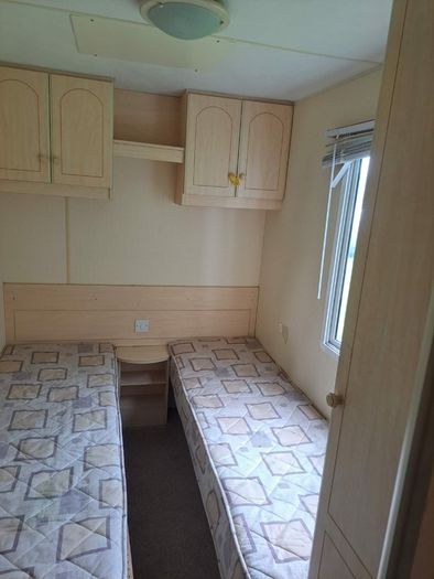 mobile home (open to offer)