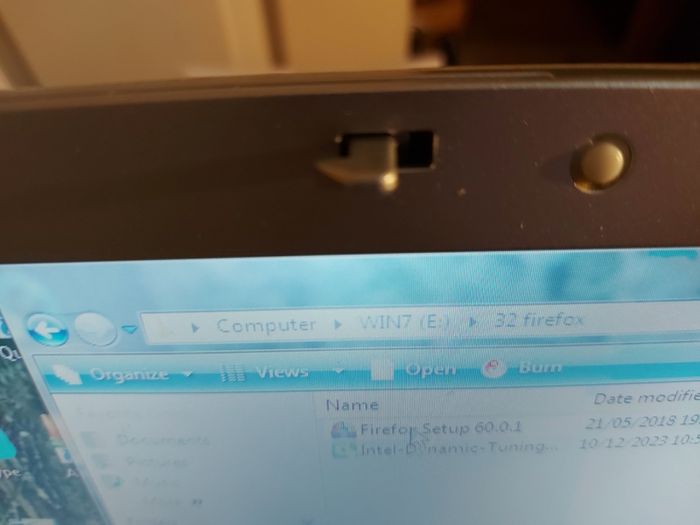 Vintage Dell Inspiron 1501, Mobile AMD Sempron Processor 3500 +, 1.8GHz, 1GB Ram, 120GB HDD, Windows 7, Chrome, Opera, Firefox and VLC