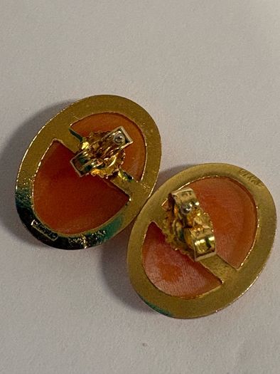 Vintage 9ct Gold Cameo Earrings