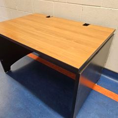Office desk 120xm x 80cm, Height 72cm