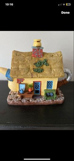 Tony Mc Donald Antique shop box in the shape of a teapot