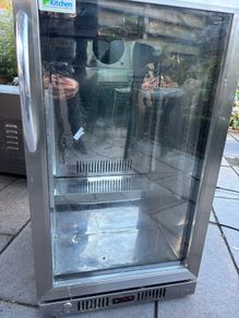 fridge, doesnt work for parts