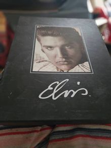 Set of Elvis Memorabilia plus 2 Vinyl Albums