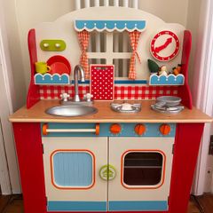 Play Kitchen