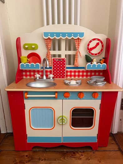 Play Kitchen