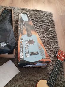ukulele