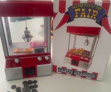 Candy grabber machine