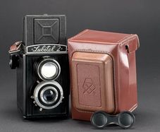 Lubitael 2 LOMO 6x6 TLR camera