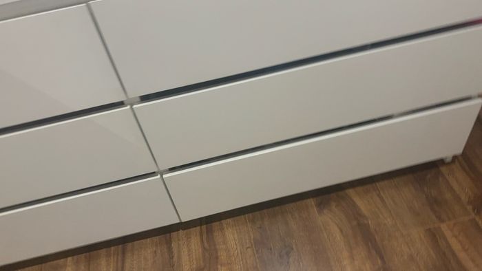 IKEA MALM Chest of 6 drawers, white with glass top