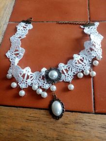 Brand new never worn Victorian style white lace necklace on chain