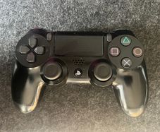 Play Station 4 controller