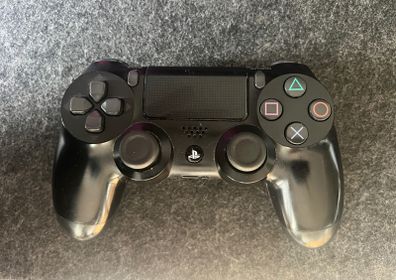 Play Station 4 controller