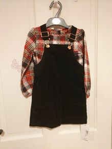 BNWT M&S 2 piece Cotton Corduroy Pinafore girl (2-3 Yrs)