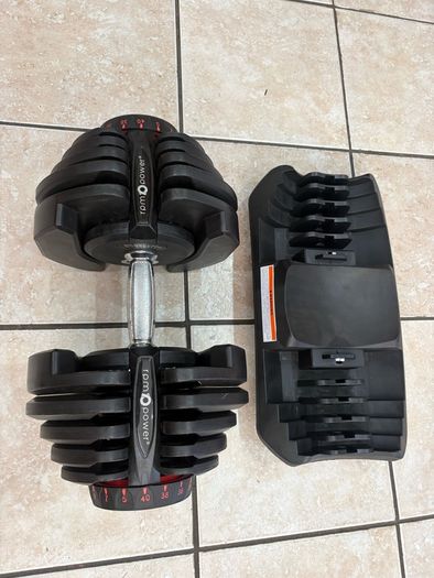 Selectable Dumbbell 1 X 2.5-40kg Operates Smoothly!