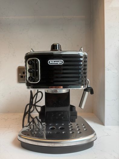 Delonghi Coffee Machine