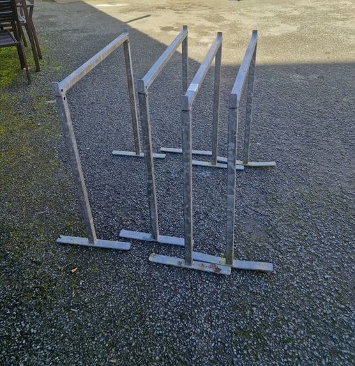 x4 Galvanised band stands