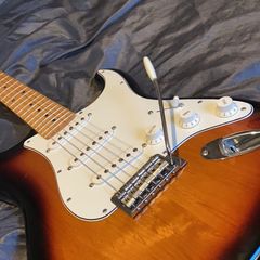 Fender 75th anniversary Stratocaster w/ upgrades