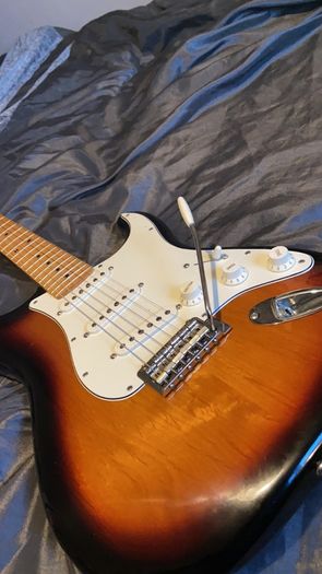 Fender 75th anniversary Stratocaster w/ upgrades
