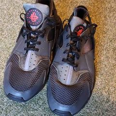 Nike Air Huarache trainers
