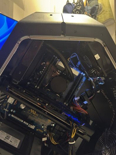 Alienware Area-51 R2 Gaming PC