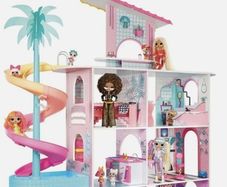 lol surprise fashion house with accessories