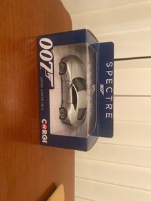 James Bond 007 Aston Martin DB10