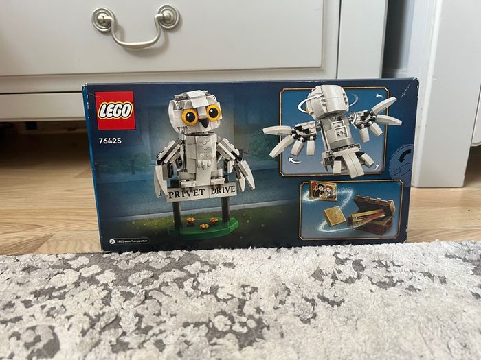 LEGO Harry Potter Hedwig at 4 Privet Drive