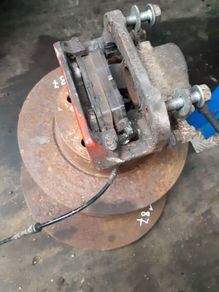 Bmw E87  118i Front  Brake Calipers And Brake Discs
