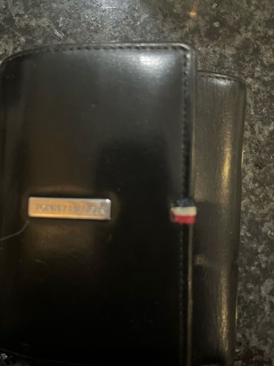 Tommy Hilfiger small wallet