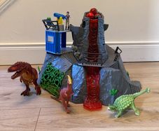 Volcano with dinosaurs Schleich