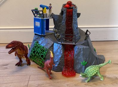 Volcano with dinosaurs Schleich