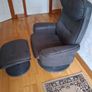 Recliner chair and footrest Image 7