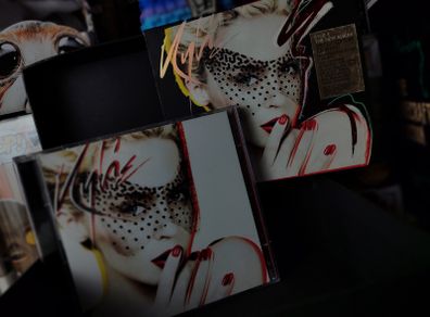 Kylie Minogue ! Kylie X ! The New Alum ! Special Edition CD and DVD ! 2007 !