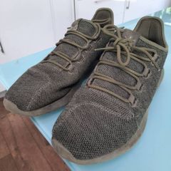 Adidas Tubular (UK 10)