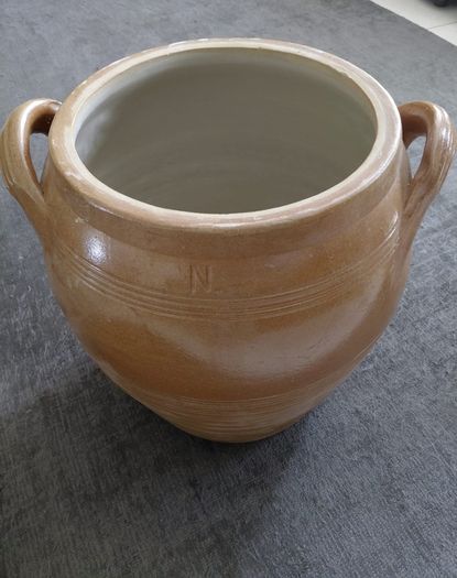 Antique French stoneware glazed pot with lid 40L