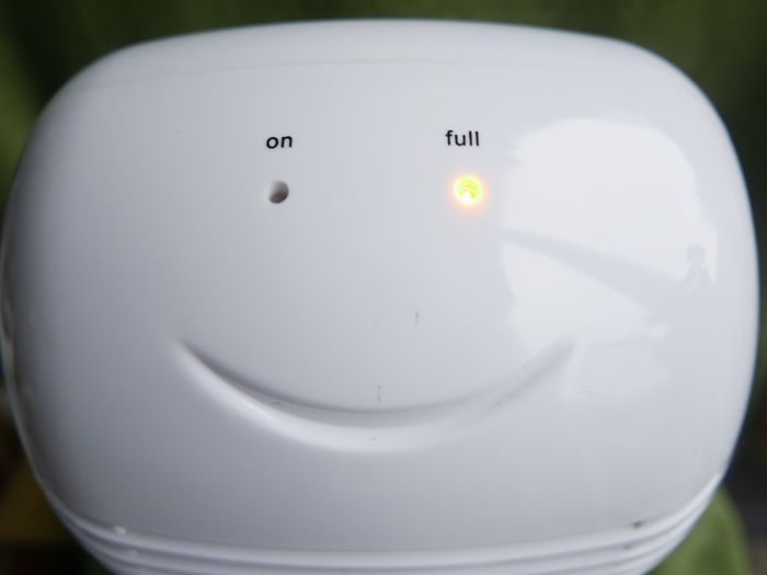 Pro Breeze 500ml Premium Dehumidifier for Damp, Mould, Moisture in Home, Kitchen, Bedroom, Caravan, Office, Garage