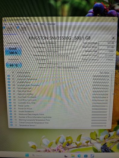 Lenovo N50s SFF PC (i5 12th Gen) & 27" Monitor