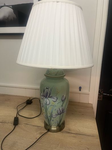 Table lamp