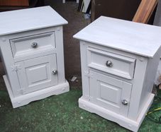Pair of Lockers (26257)
