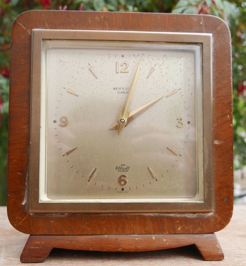 Vintage Dublin Weir & Sons Elliott Clock Mantel Clock (in working order)