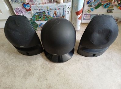 3 Canon speakers