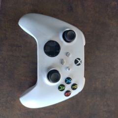 White XBOX Series controller