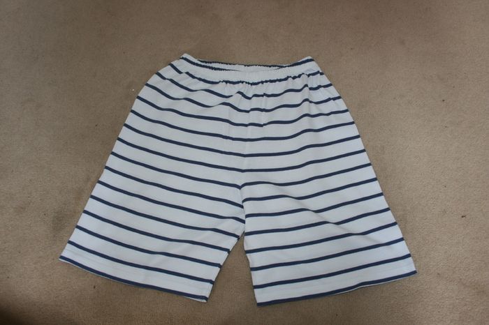 The Little White Company Navy and White Short Sleeve Pyjama Top and Shorts Age 9 - 10 Years