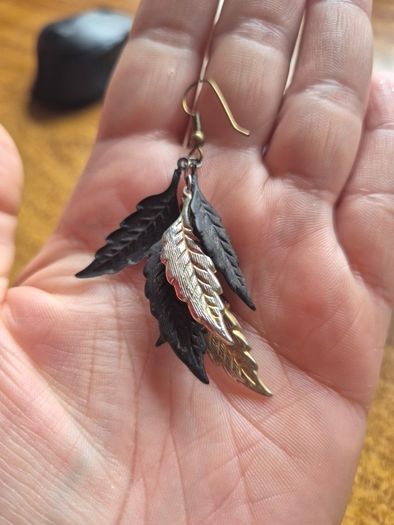 Vintage Light Multileaf Earrings