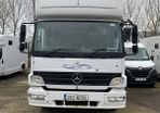 horse box
